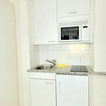 Apartment In The Heart Of - Crown 35 Zurich